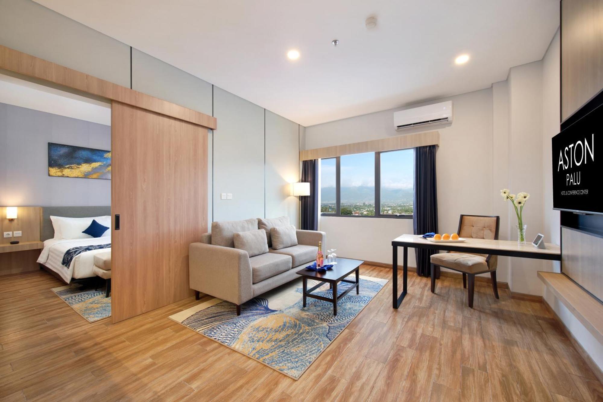 Aston Palu Hotel & Conference Center ภายนอก รูปภาพ